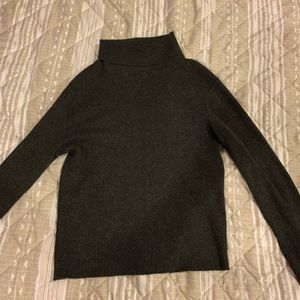 Charcoal gray Brandy Melville turtleneck!